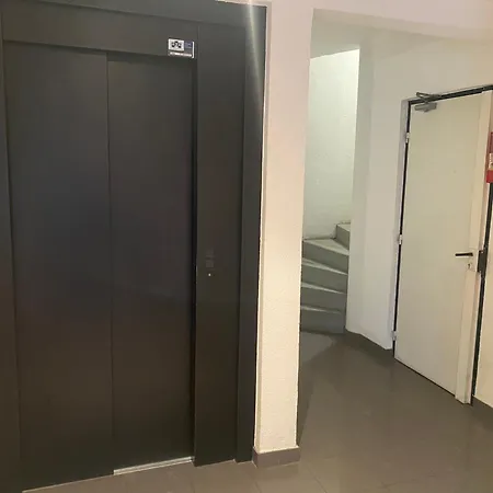Petit Cocon Cosy Proche Place Stanislas-parking & Cave Velos דירה