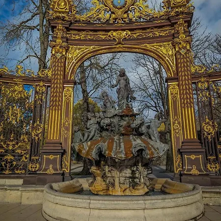 Petit Cocon Cosy Proche Place Stanislas-parking&cave Vélos * Nancy