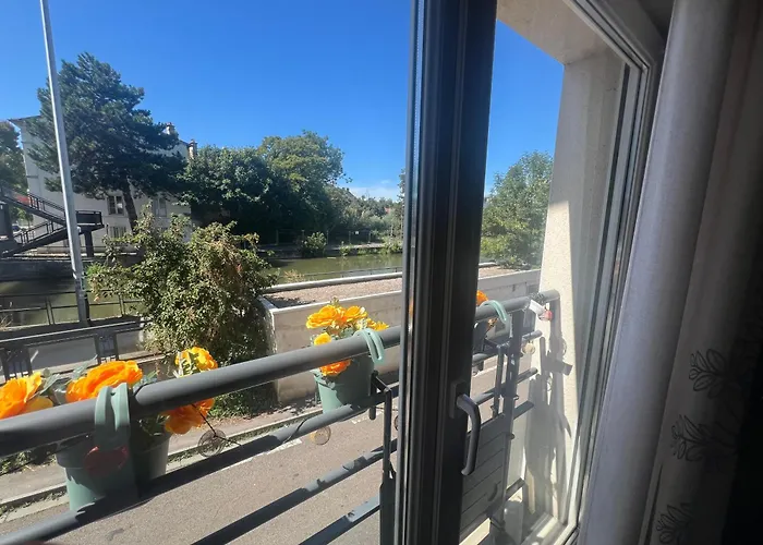 Petit Cocon Cosy Proche Place Stanislas Apartamento *